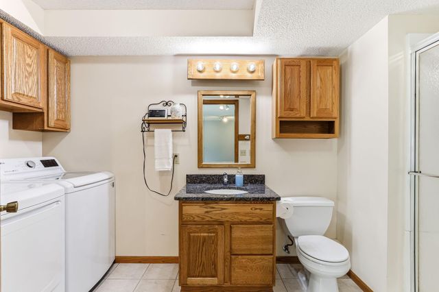 1447 Cutters Lane, Eagan, MN 55122