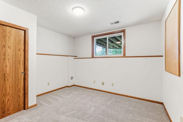 1447 Cutters Lane, Eagan, MN 55122