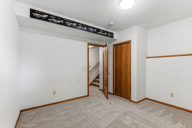 1447 Cutters Lane, Eagan, MN 55122