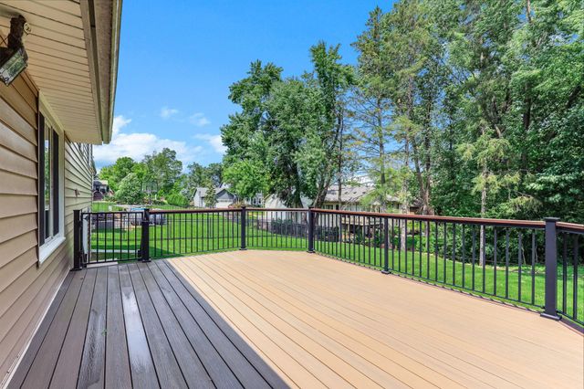 1447 Cutters Lane, Eagan, MN 55122
