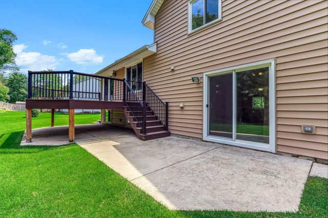 1447 Cutters Lane, Eagan, MN 55122