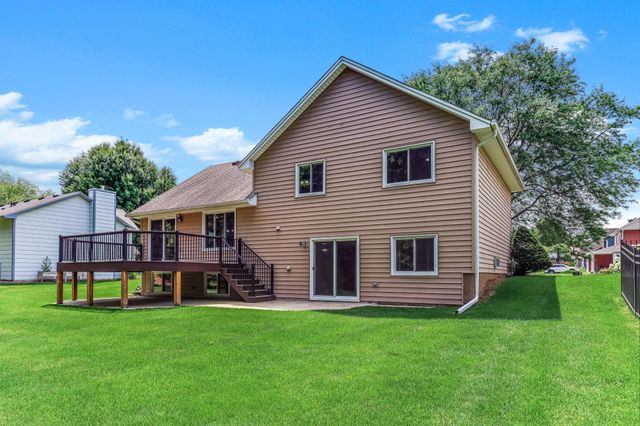 1447 Cutters Lane, Eagan, MN 55122