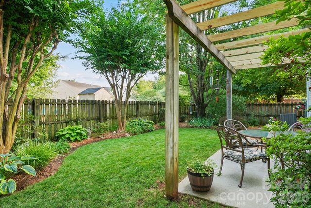 15926 Bubbling Branch Lane, Charlotte, NC 28273