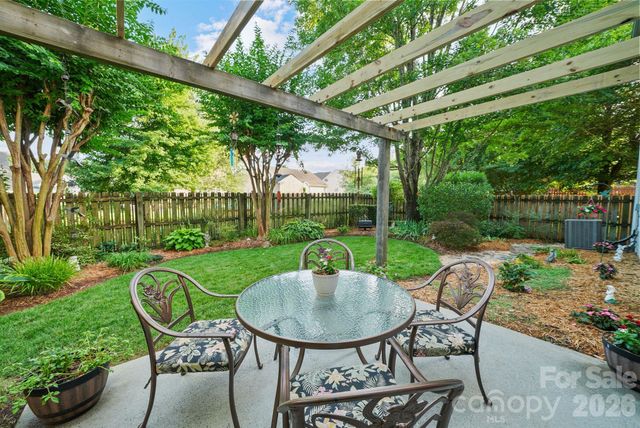 15926 Bubbling Branch Lane, Charlotte, NC 28273