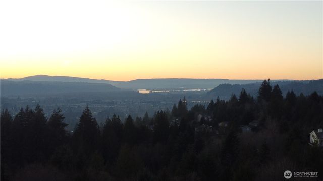 257 Curtis Drive, Longview, WA 98632