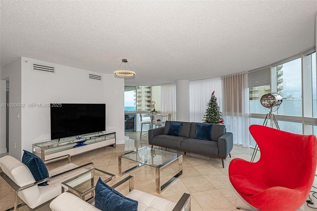 6301 SW Collins Ave 1605, Miami Beach, FL 33141