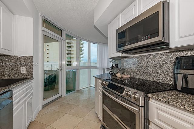 6301 SW Collins Ave 1605, Miami Beach, FL 33141