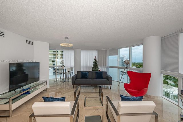 6301 SW Collins Ave 1605, Miami Beach, FL 33141
