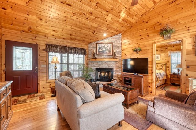 194 Dockery Ridge Road, Young Harris, GA 30582