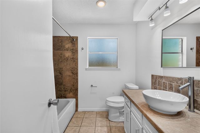 25223 Lynbriar Lane, Spring, TX 77373