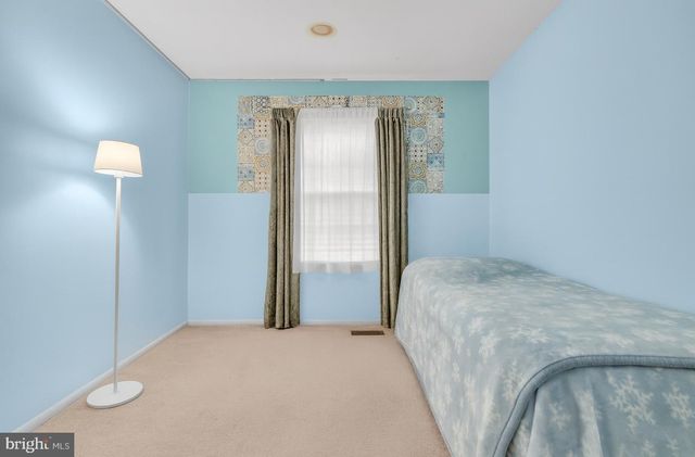 22 CLEARLAKE CT, Baltimore, MD 21234