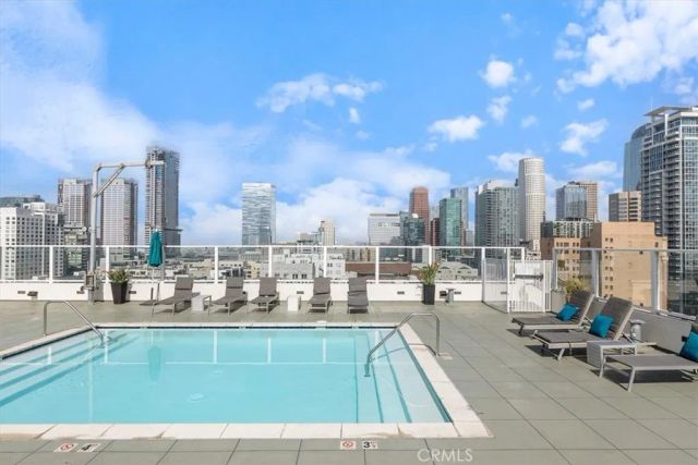 939 S Broadway 203, Los Angeles, CA 90015