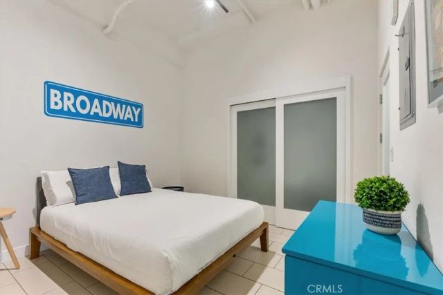 939 S Broadway 203, Los Angeles, CA 90015