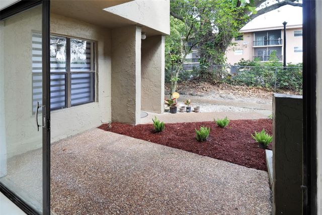 2590 Coral Springs Dr 90, Coral Springs, FL 33065