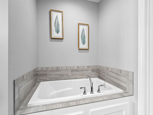 13572 Palmetto Pass, Fort Wayne, IN 46814