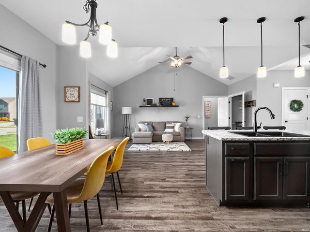 13572 Palmetto Pass, Fort Wayne, IN 46814