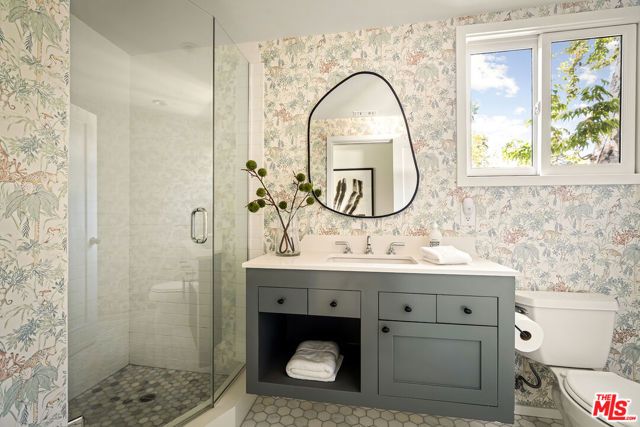 327 E Rustic Road, Santa Monica, CA 90402