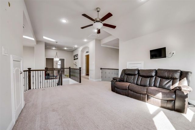7207 Arches Avenue, Irving, TX 75063