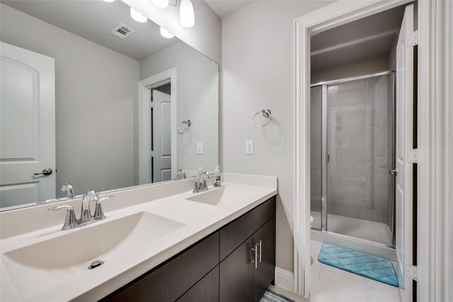 7207 Arches Avenue, Irving, TX 75063