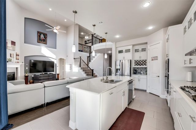 7207 Arches Avenue, Irving, TX 75063