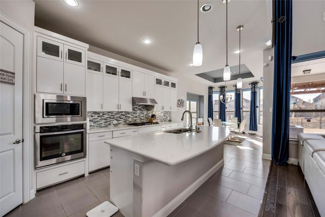 7207 Arches Avenue, Irving, TX 75063