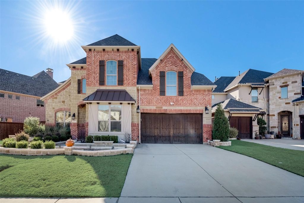 7207 Arches Avenue, Irving, TX 75063