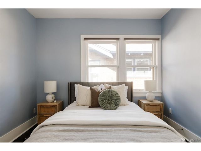 2218 Cherry St, Denver, CO 80207