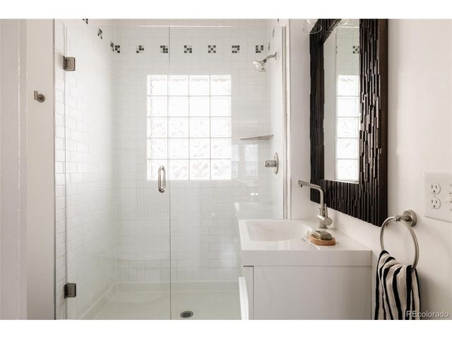 2218 Cherry St, Denver, CO 80207