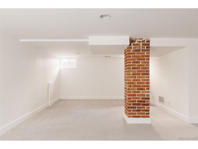 2218 Cherry St, Denver, CO 80207