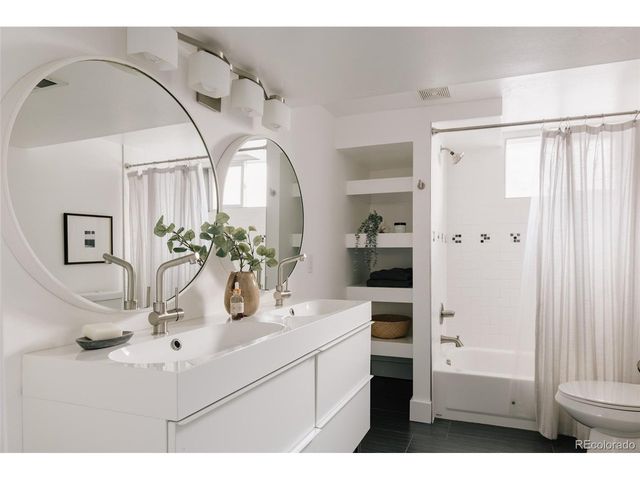 2218 Cherry St, Denver, CO 80207