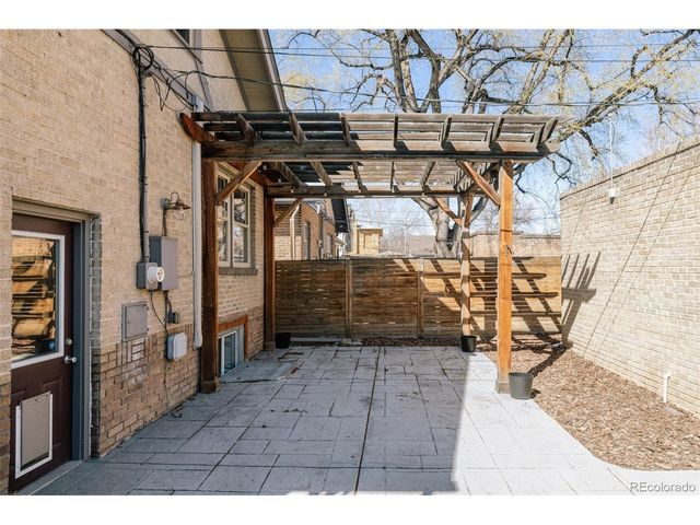 2218 Cherry St, Denver, CO 80207