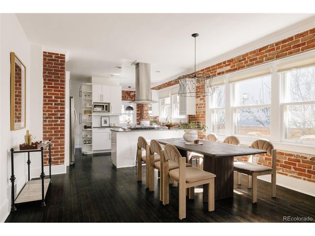 2218 Cherry St, Denver, CO 80207