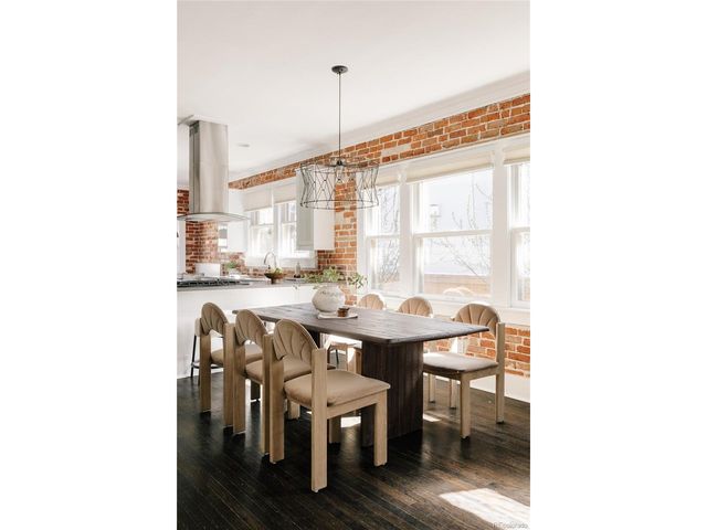 2218 Cherry St, Denver, CO 80207