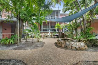 525 Antioch Avenue, Fort Lauderdale, FL 33304