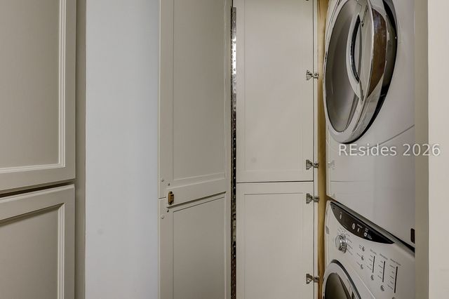 21 S Forest Beach Dr Apt 236, Hilton Head Island, SC 29928