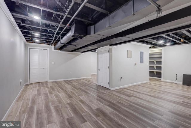 100 FOREST DR, Piscataway, NJ 08854