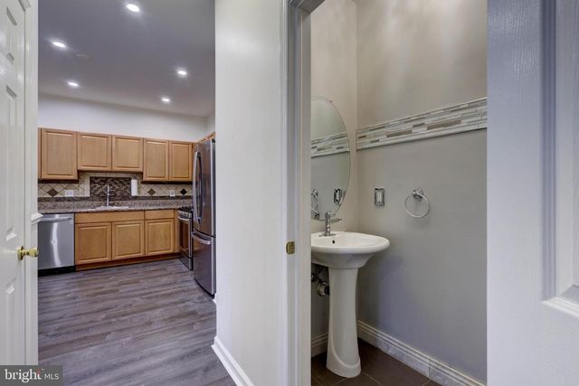 100 FOREST DR, Piscataway, NJ 08854