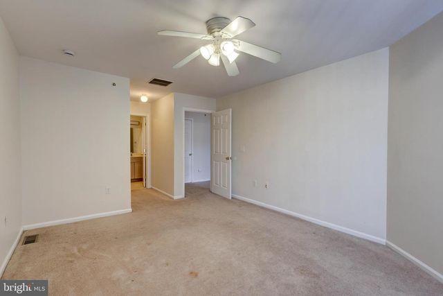 100 FOREST DR, Piscataway, NJ 08854