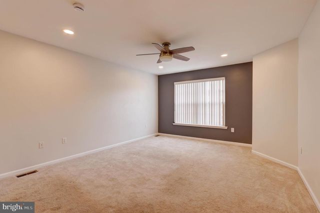 100 FOREST DR, Piscataway, NJ 08854