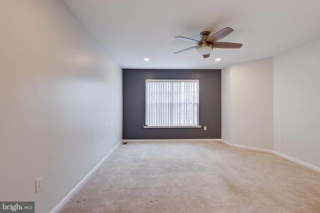 100 FOREST DR, Piscataway, NJ 08854