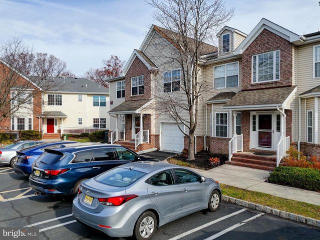 100 FOREST DR, Piscataway, NJ 08854