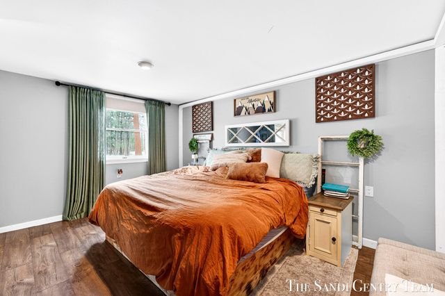 10816 168th Avenue, Grand Haven, MI 49417