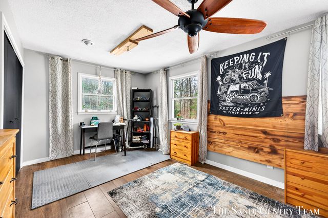 10816 168th Avenue, Grand Haven, MI 49417