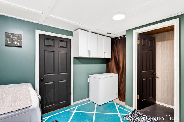 10816 168th Avenue, Grand Haven, MI 49417