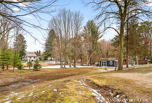 10816 168th Avenue, Grand Haven, MI 49417