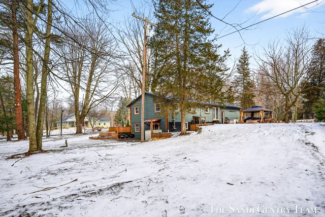 10816 168th Avenue, Grand Haven, MI 49417