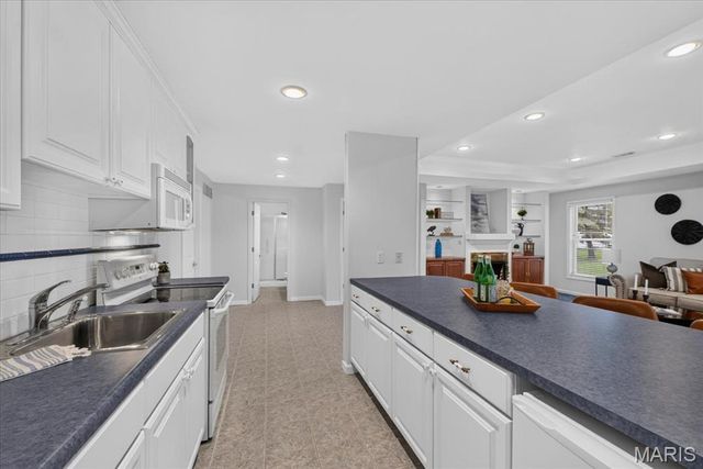 2762 Samuel Drive, Dardenne Prairie, MO 63368