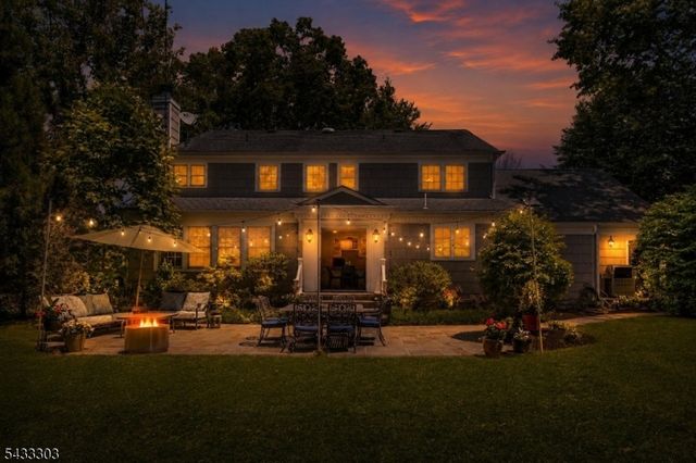 10 Fairview Ave, Summit City, NJ 07901