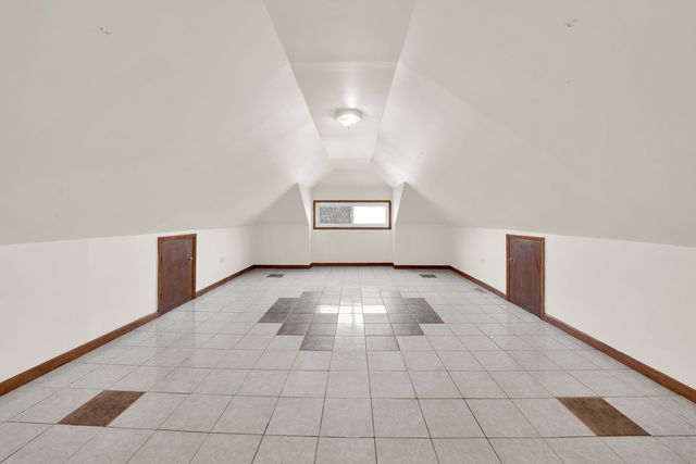 6431 S Maplewood Avenue, Chicago, IL 60629