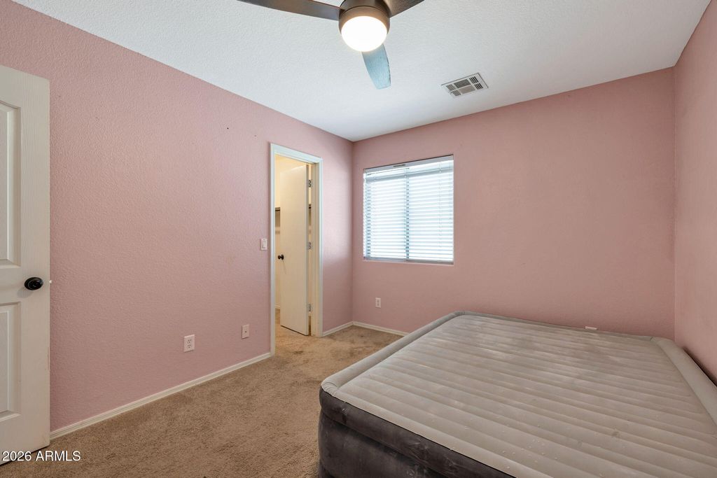 Image 18 of property listing at 18160 N 89TH Lane, Peoria, AZ 85382